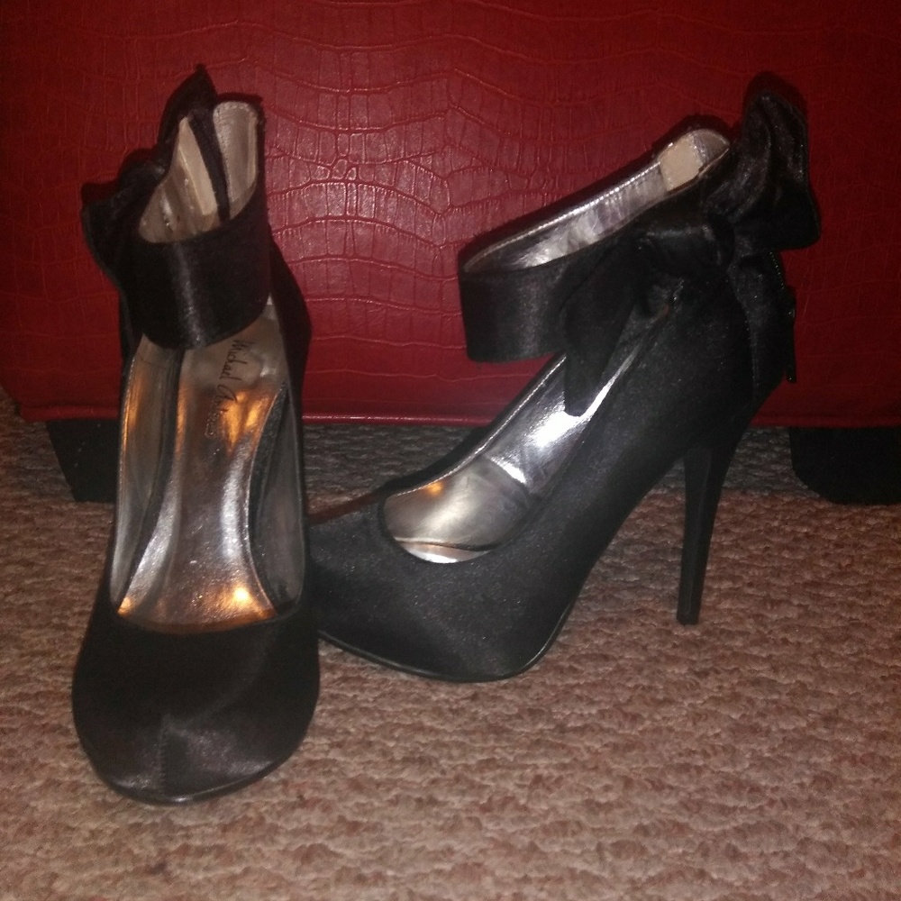 Black heels